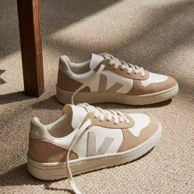 Cuero V-10 blanco natural Sahara