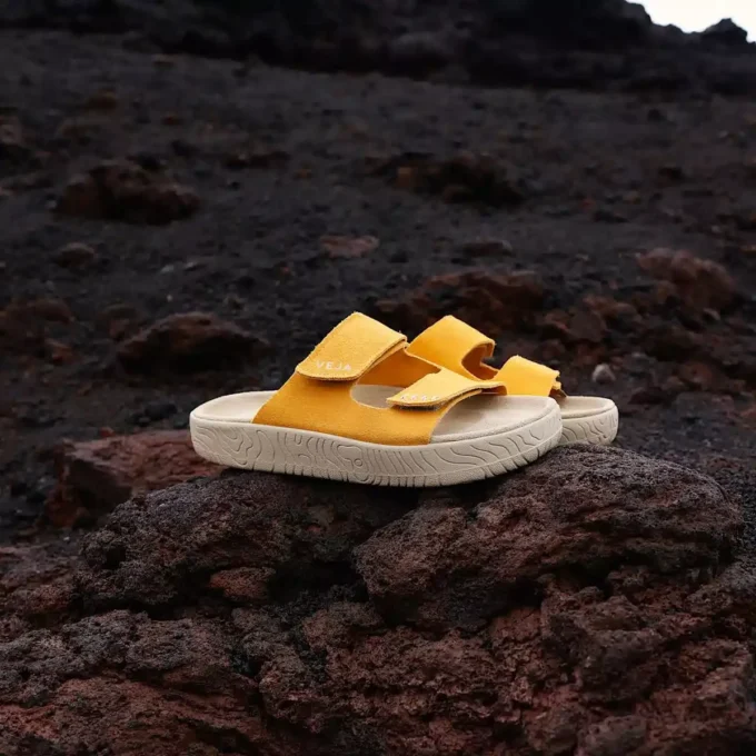 Etna Suede Safran Almond Etna Suede Safran Almond