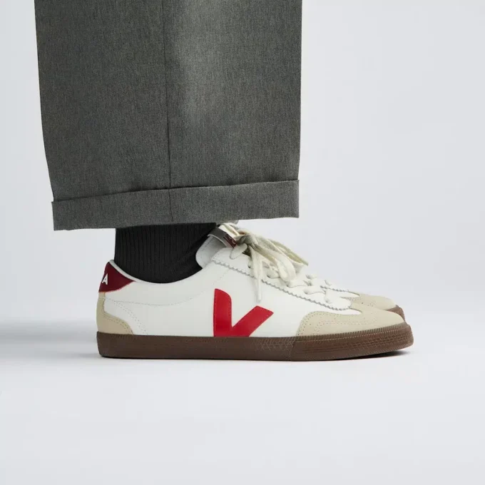 Volley Leather White Pekin Bark